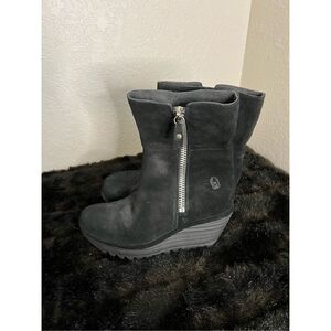 Fly London  Size 39 8.5 YEX black Oil Suede Diesel Wedge Platform boot